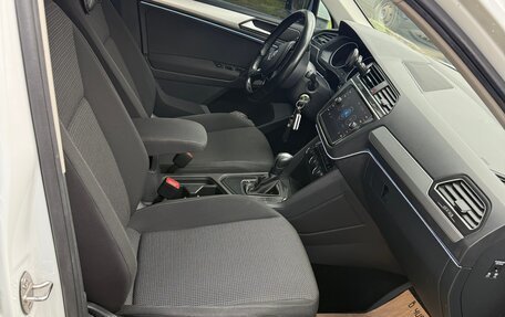 Volkswagen Tiguan II, 2019 год, 2 300 000 рублей, 6 фотография