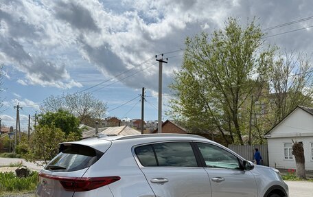 KIA Sportage IV рестайлинг, 2019 год, 2 440 000 рублей, 4 фотография