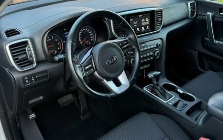 KIA Sportage IV рестайлинг, 2019 год, 2 440 000 рублей, 12 фотография