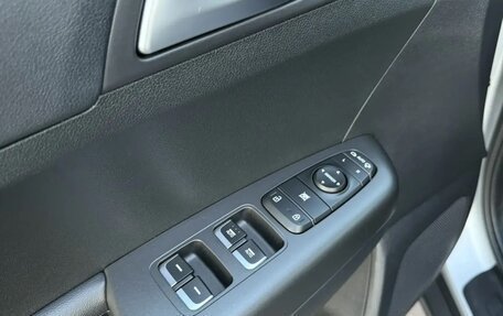 KIA Sportage IV рестайлинг, 2019 год, 2 440 000 рублей, 17 фотография