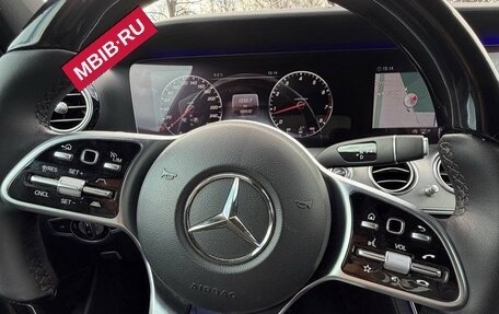 Mercedes-Benz E-Класс, 2019 год, 3 950 000 рублей, 10 фотография