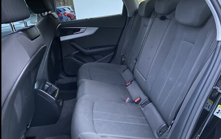 Audi A4, 2022 год, 2 875 396 рублей, 10 фотография