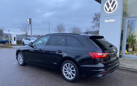 Audi A4, 2022 год, 2 875 396 рублей, 4 фотография