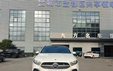 Mercedes-Benz A-Класс, 2022 год, 1 609 850 рублей, 2 фотография