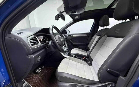 Volkswagen T-Roc I, 2023 год, 1 530 000 рублей, 10 фотография