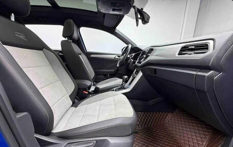 Volkswagen T-Roc I, 2023 год, 1 530 000 рублей, 14 фотография