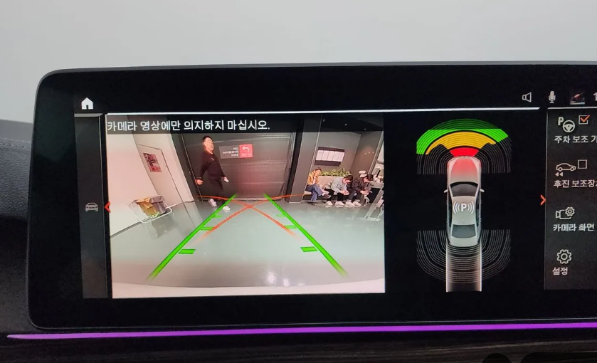 BMW 5 серия G30, 2022 год, 4 800 000 рублей, 14 фотография