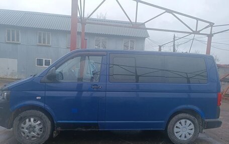 Volkswagen Caravelle T5, 2013 год, 1 045 000 рублей, 3 фотография