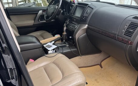 Toyota Land Cruiser 200, 2011 год, 3 350 000 рублей, 3 фотография