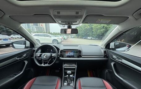 Skoda Karoq I, 2022 год, 2 090 000 рублей, 10 фотография