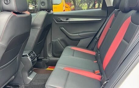 Skoda Karoq I, 2022 год, 2 090 000 рублей, 19 фотография