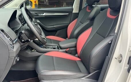 Skoda Karoq I, 2022 год, 2 090 000 рублей, 16 фотография