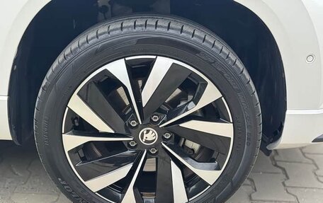 Skoda Karoq I, 2022 год, 2 090 000 рублей, 23 фотография