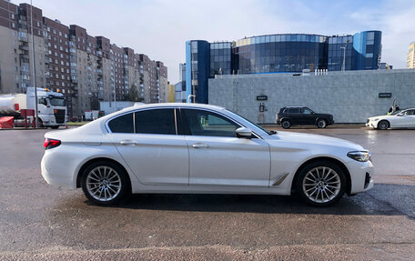 BMW 5 серия, 2021 год, 4 300 000 рублей, 8 фотография