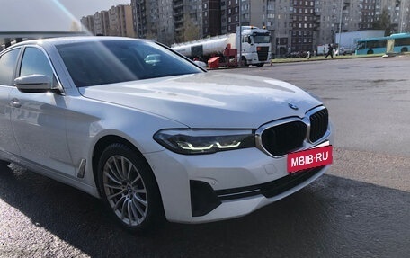 BMW 5 серия, 2021 год, 4 300 000 рублей, 10 фотография