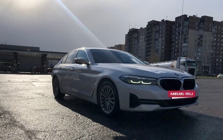 BMW 5 серия, 2021 год, 4 300 000 рублей, 9 фотография