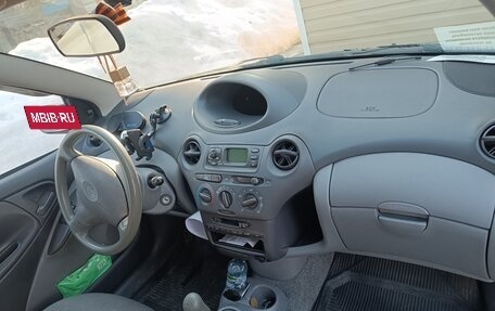 Toyota Yaris I рестайлинг, 1999 год, 410 000 рублей, 20 фотография