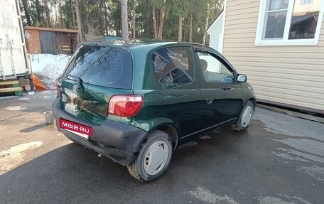 Toyota Yaris I рестайлинг, 1999 год, 410 000 рублей, 27 фотография