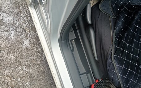 Toyota Ractis I, 2009 год, 570 000 рублей, 6 фотография