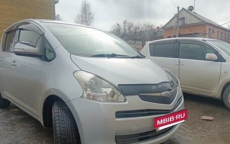 Toyota Ractis I, 2009 год, 570 000 рублей, 3 фотография