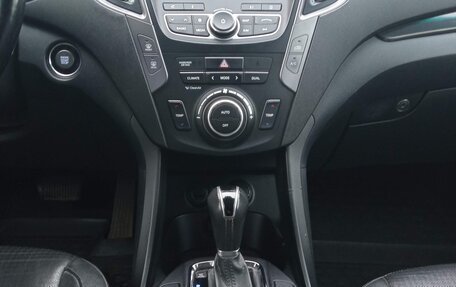 Hyundai Santa Fe III рестайлинг, 2013 год, 1 600 000 рублей, 10 фотография