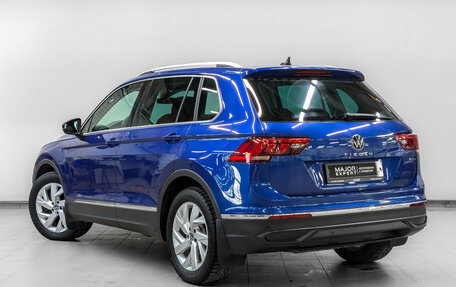 Volkswagen Tiguan II, 2021 год, 4 215 000 рублей, 7 фотография