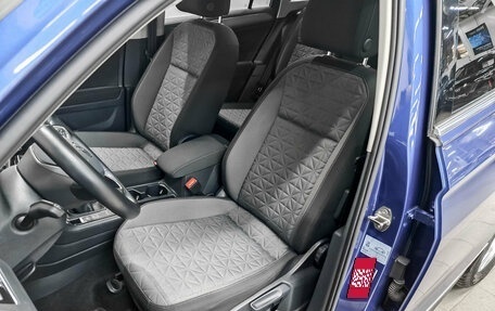 Volkswagen Tiguan II, 2021 год, 4 215 000 рублей, 20 фотография