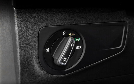 Volkswagen Tiguan II, 2021 год, 4 215 000 рублей, 26 фотография