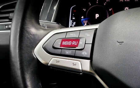 Volkswagen Tiguan II, 2021 год, 4 215 000 рублей, 27 фотография