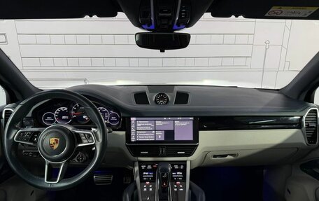 Porsche Cayenne III, 2021 год, 10 900 000 рублей, 2 фотография