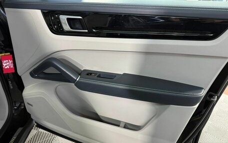 Porsche Cayenne III, 2021 год, 10 900 000 рублей, 25 фотография