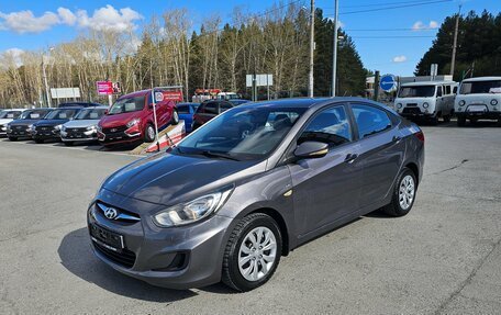 Hyundai Solaris II рестайлинг, 2011 год, 819 995 рублей, 3 фотография