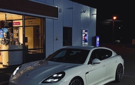 Porsche Panamera II рестайлинг, 2012 год, 2 000 000 рублей, 1 фотография