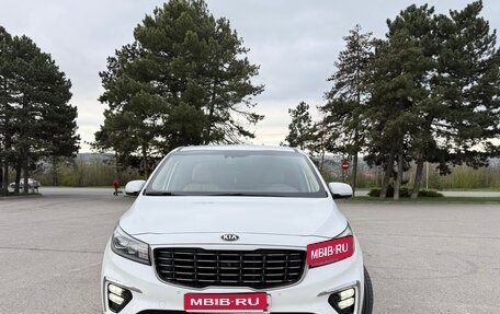 KIA Carnival III, 2018 год, 3 070 000 рублей, 1 фотография
