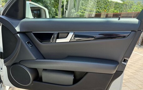 Mercedes-Benz C-Класс, 2013 год, 1 350 000 рублей, 22 фотография