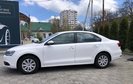 Volkswagen Jetta VI, 2013 год, 1 250 000 рублей, 4 фотография