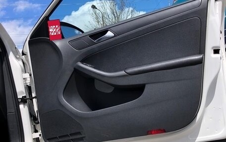 Volkswagen Jetta VI, 2013 год, 1 250 000 рублей, 7 фотография