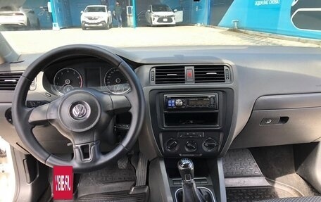 Volkswagen Jetta VI, 2013 год, 1 250 000 рублей, 10 фотография