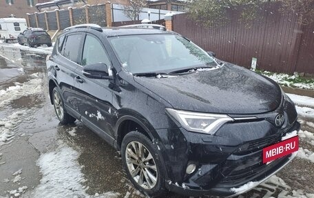 Toyota RAV4, 2018 год, 2 850 000 рублей, 3 фотография