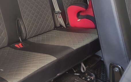 Volkswagen Caravelle T6 рестайлинг, 2017 год, 2 900 000 рублей, 10 фотография