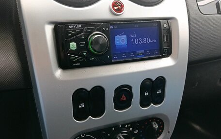 Renault Logan I, 2012 год, 380 000 рублей, 13 фотография