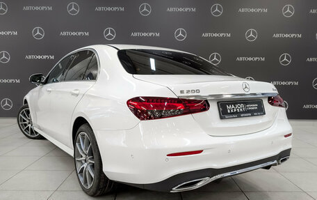 Mercedes-Benz E-Класс, 2022 год, 5 650 000 рублей, 7 фотография