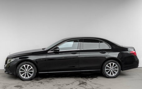 Mercedes-Benz E-Класс, 2020 год, 3 250 000 рублей, 8 фотография