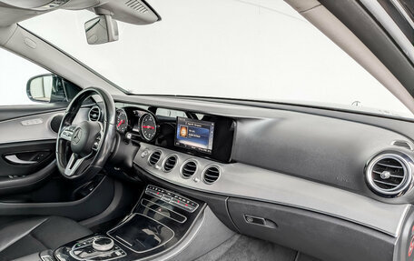 Mercedes-Benz E-Класс, 2020 год, 3 250 000 рублей, 11 фотография