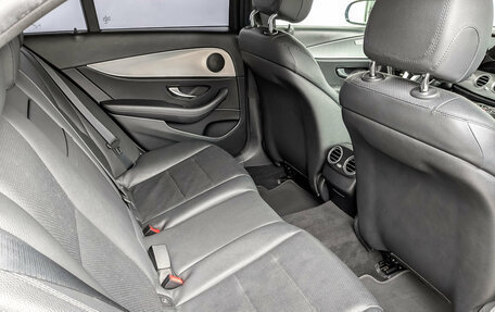 Mercedes-Benz E-Класс, 2020 год, 3 250 000 рублей, 12 фотография