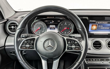 Mercedes-Benz E-Класс, 2020 год, 3 250 000 рублей, 23 фотография