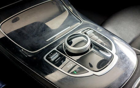 Mercedes-Benz E-Класс, 2020 год, 3 250 000 рублей, 27 фотография