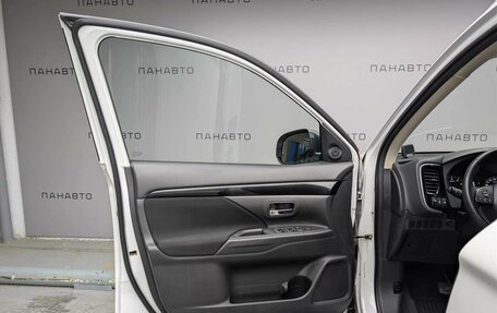 Mitsubishi Outlander III рестайлинг 3, 2019 год, 2 175 000 рублей, 7 фотография