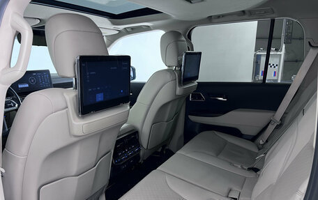 Toyota Land Cruiser, 2022 год, 8 250 000 рублей, 30 фотография