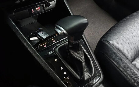 KIA Stonic, 2021 год, 1 061 000 рублей, 6 фотография